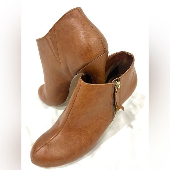 Bonnibel caramel high heel booties size 10 - Picture 2 of 12